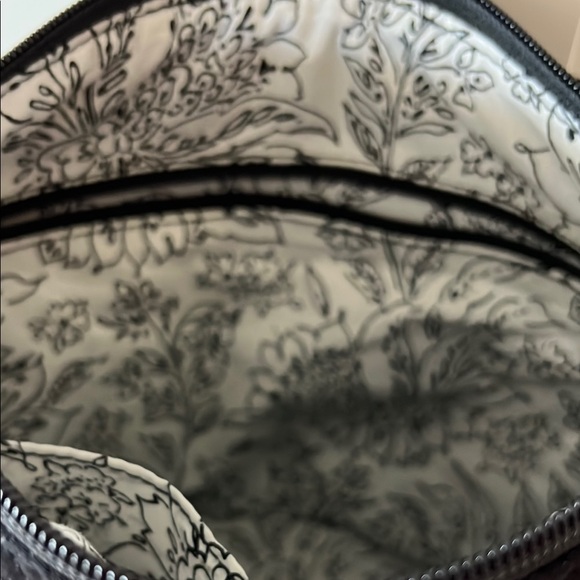 Vera Bradley Chic Black microfiber Shoulder Bag - Picture 4 of 10